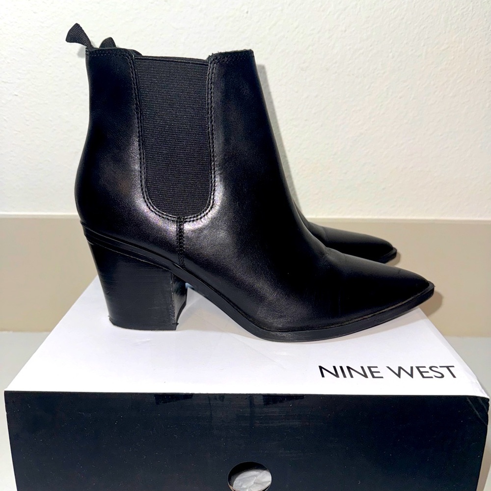 Nine West Wyllis Black Chelsea bootie